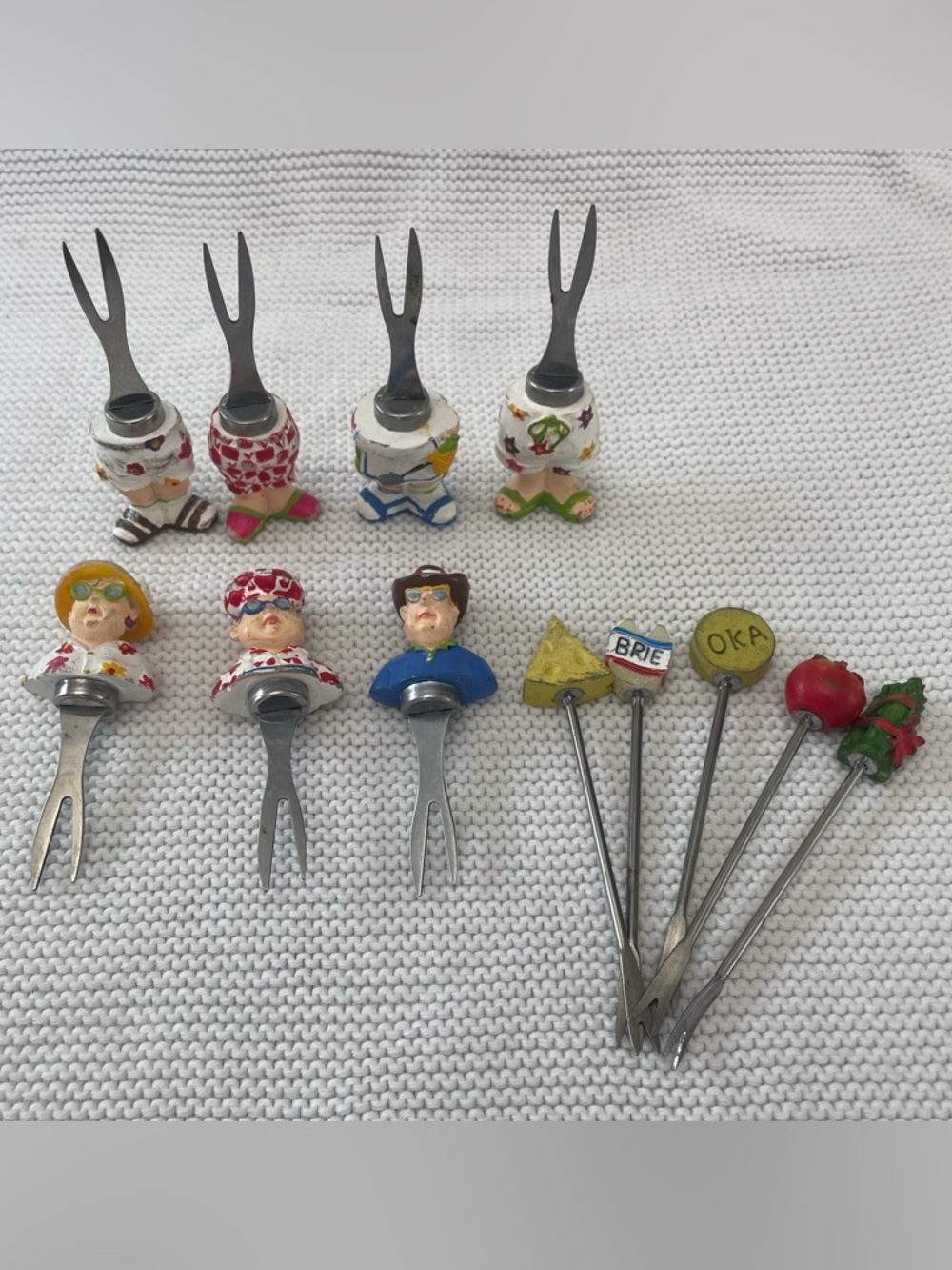 Boston Warehouse BBQ Corn Pick Holders– Novelty Cheese & Character Picks-12 pcs
